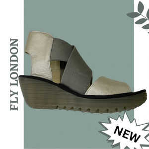 Fly London Yuba Open Toe
Sandal Wedge 385 Borgogna
Silver Size 10 - 10.5 US 41 E
